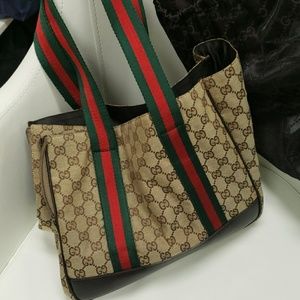 Gucci Bags - Dog carry purse by Gucci Gucci Bags - Dog carry purse by Gucci